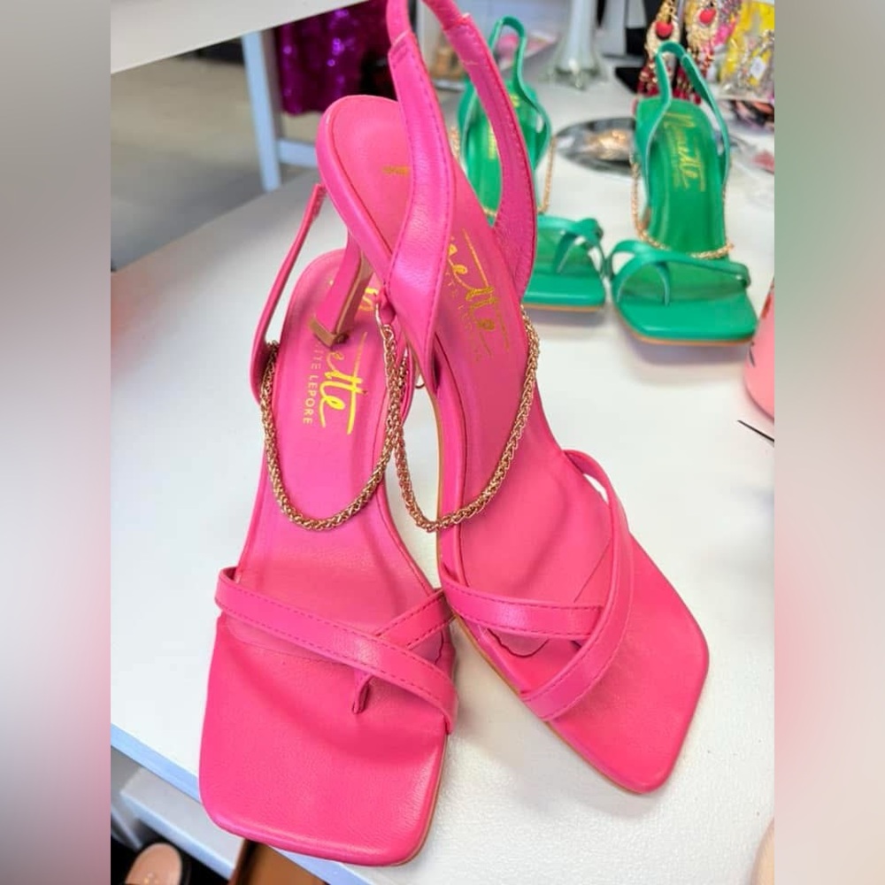 NANETTE LEPORE Mid Heel Sandals